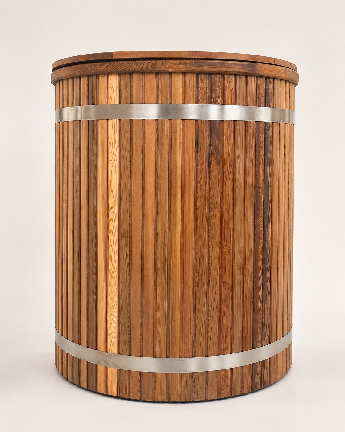 Ice bath wooden barrel